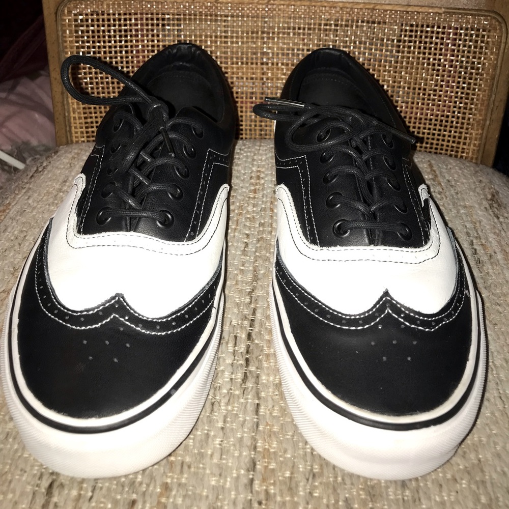 New Vans WingTip All Leather Men Size 12
